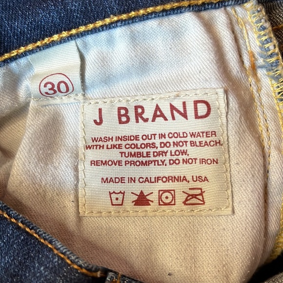 J. Brand Jeans Boot Cut Dark Wash, Size 30 - Picture 5 of 6